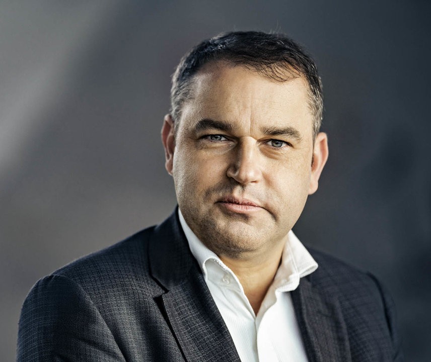 Mojmír Hampl